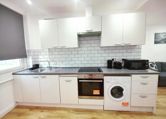 3 Bed Flat Close To Liverpool St & Brick Lane